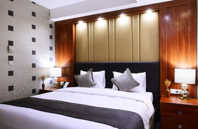 janat hotel
