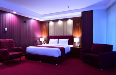 janat hotel