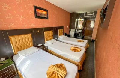 The Ghasr Nili Hotel