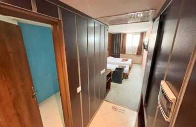 The Ghasr Nili Hotel