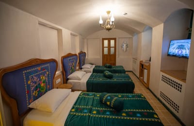 Agha Hosseini Traditional Guesthouse