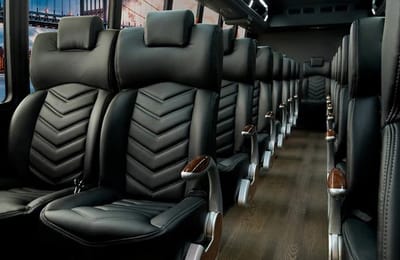Royal Safar bus