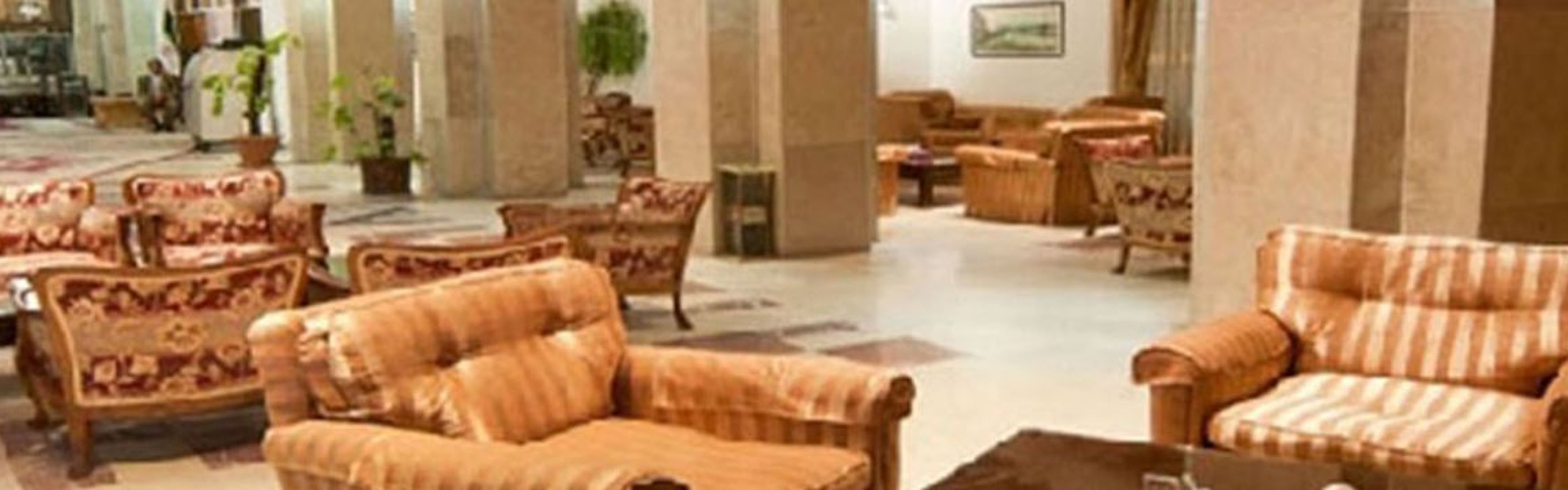 Esteghlal Hotel Zahedan