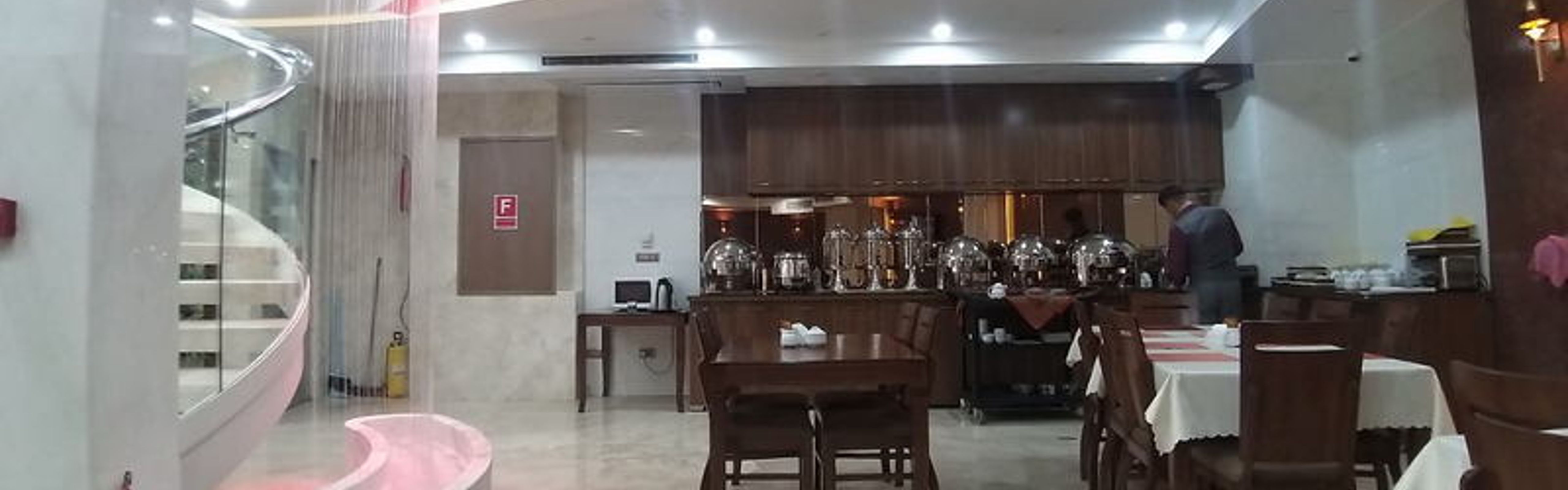 Daneshmand Hotel Isfahan