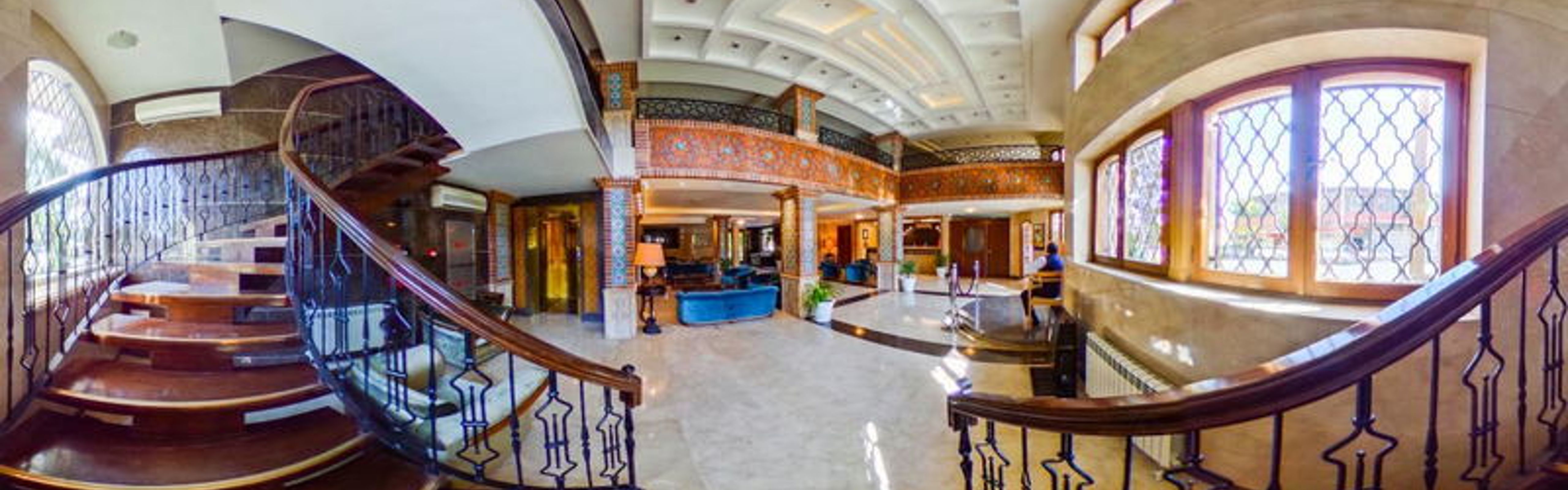 Arg Hotel Shiraz