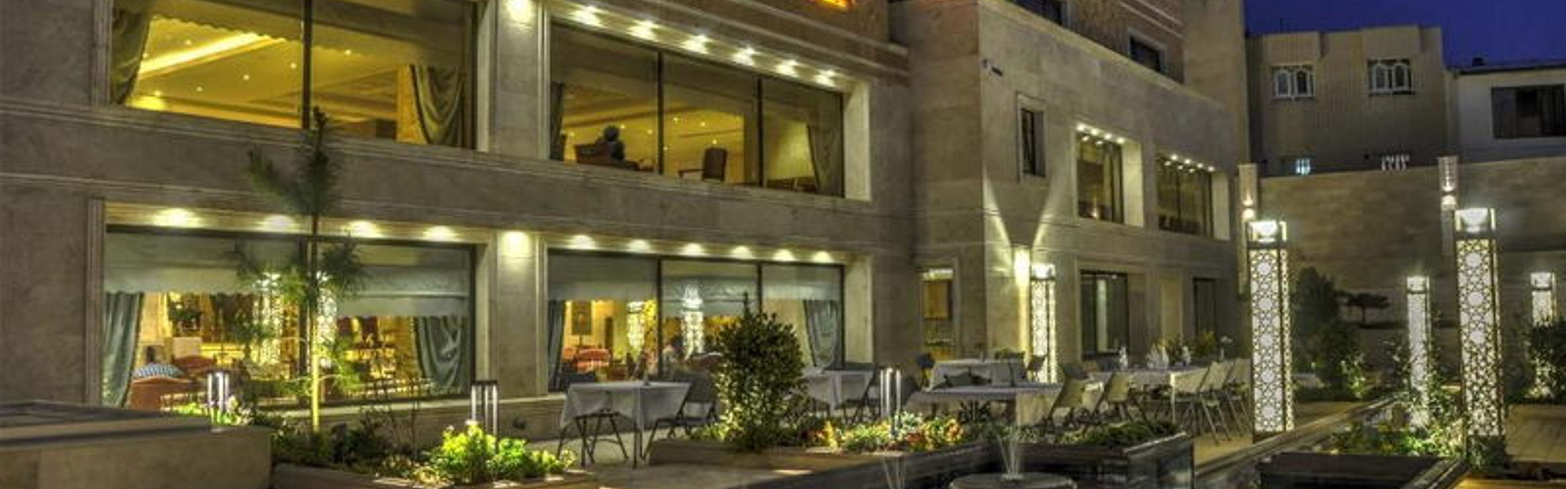 Zandiyeh Hotel Shiraz