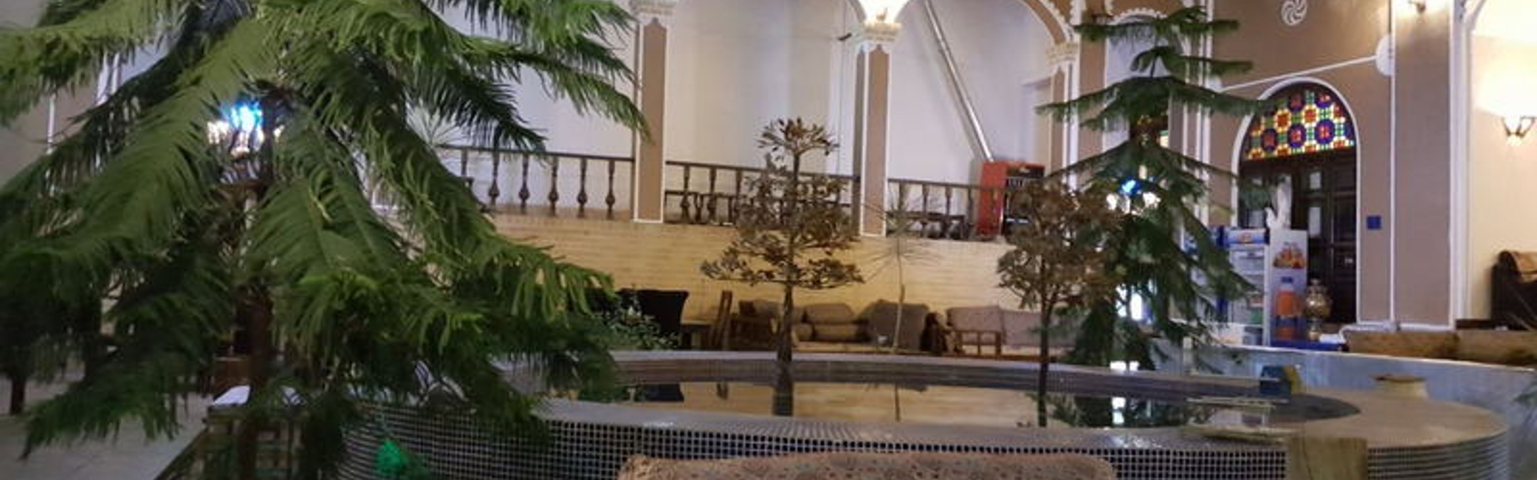 Royay Ghadim Traditional Hotel
