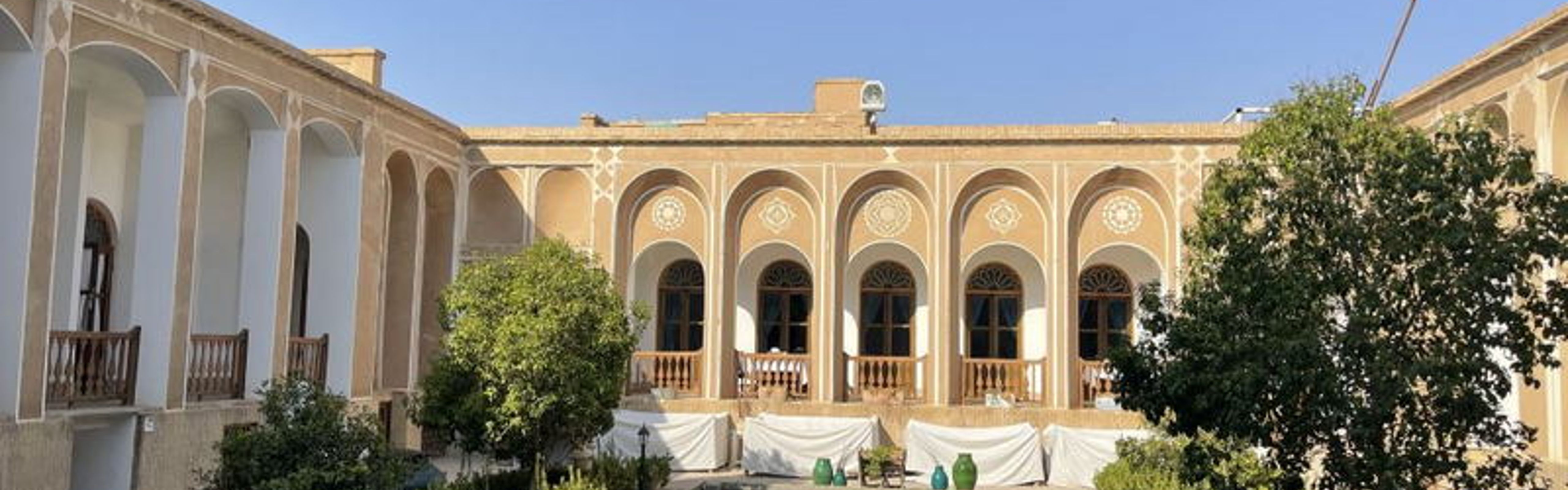 Zanbagh Hotel Yazd