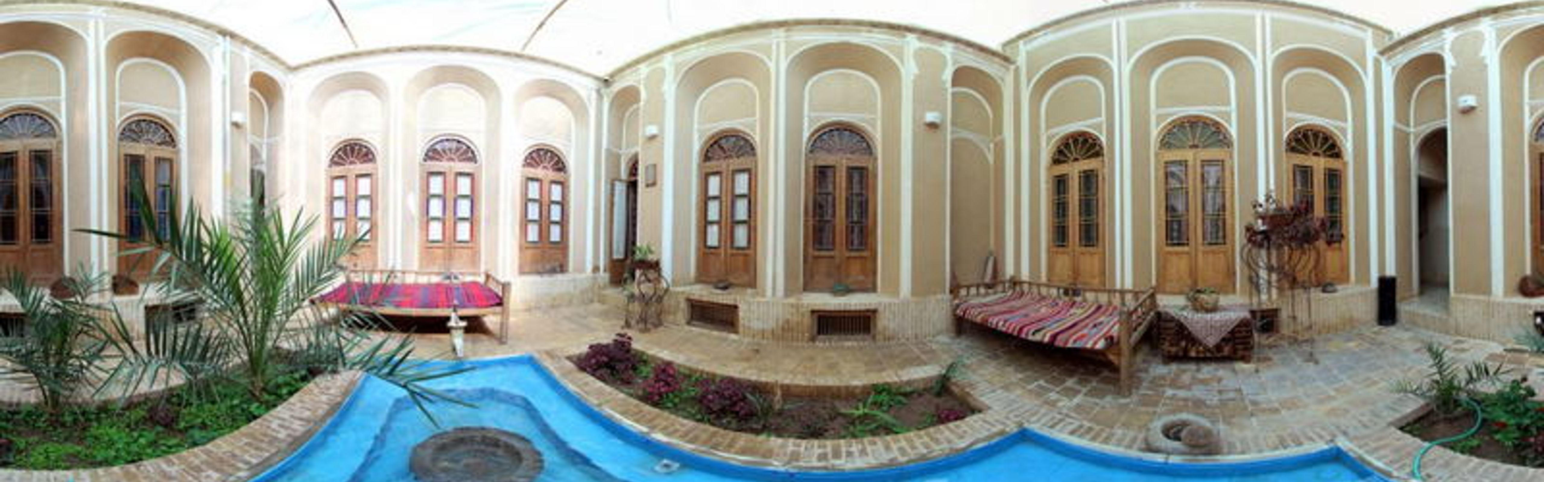 Mehr Traditional Hotel Yazd