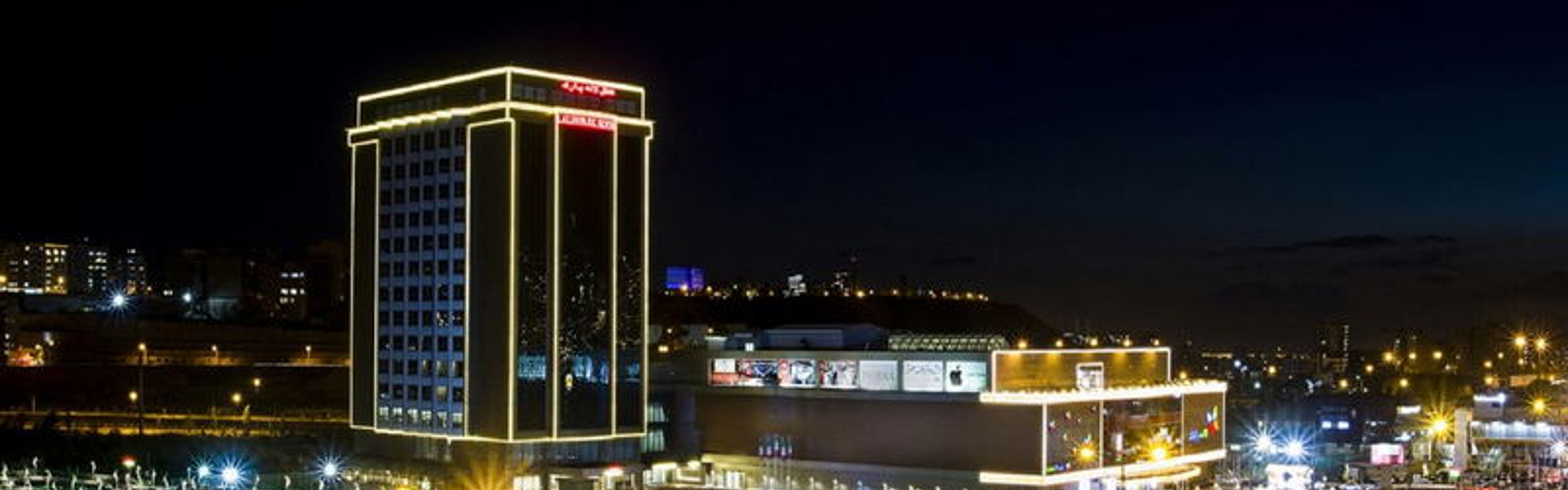 فندق لاله بارك تبريز
