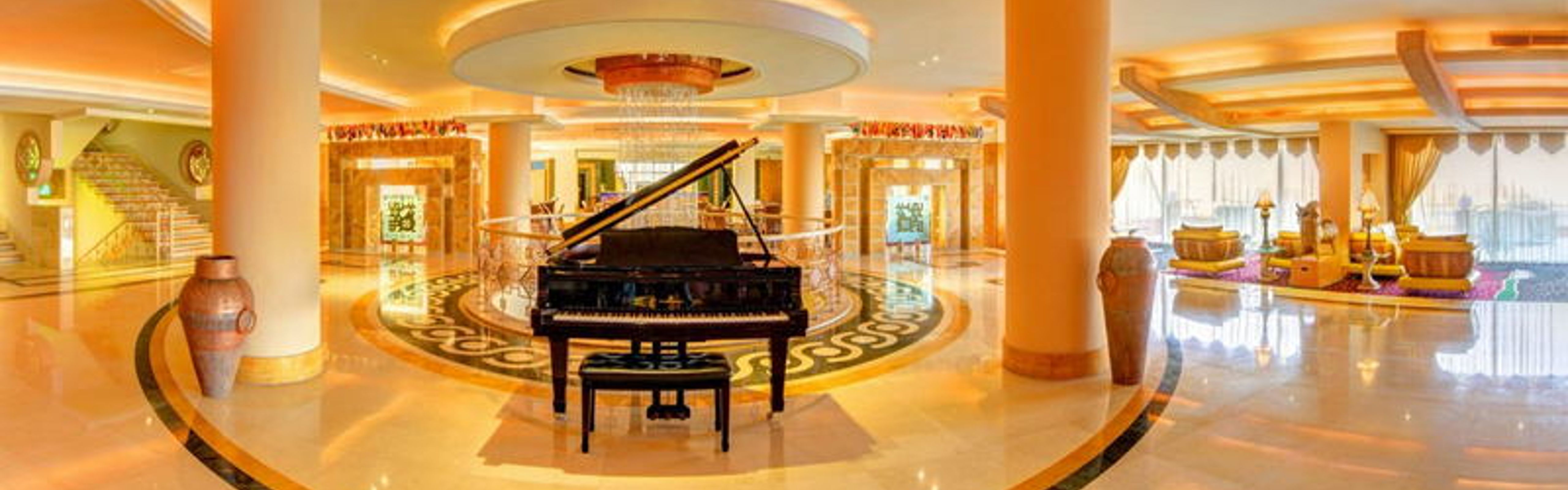Amirkabir Hotel Arak