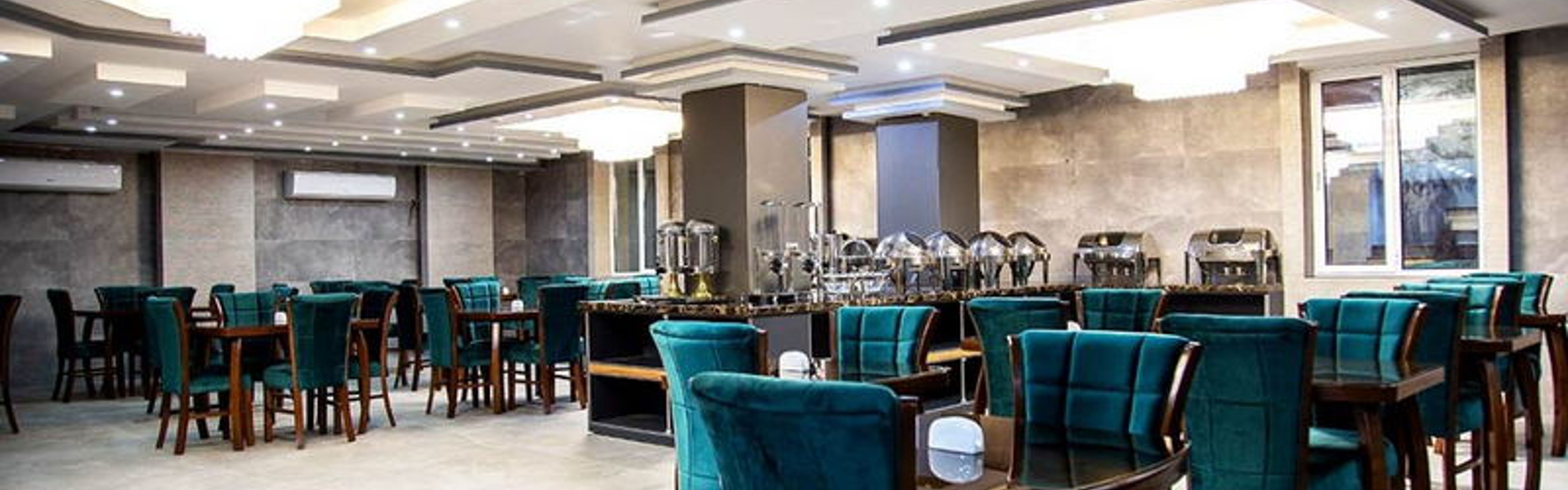 Esatis Hotel Bandar Abbas