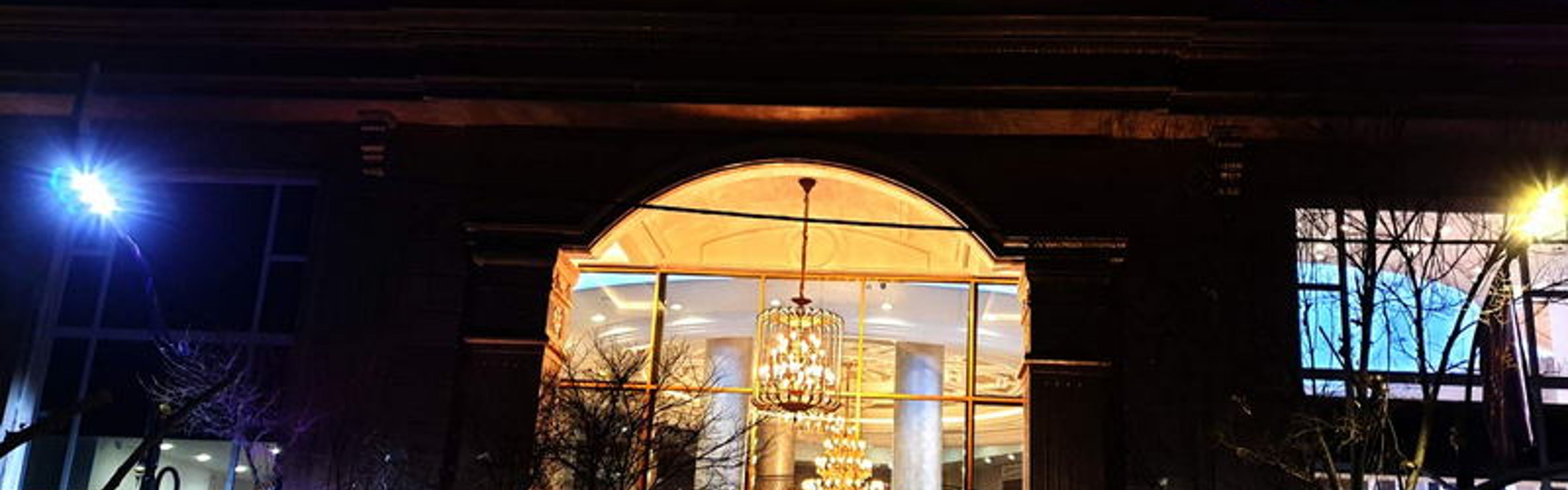 Wisteria Hotel Tehran