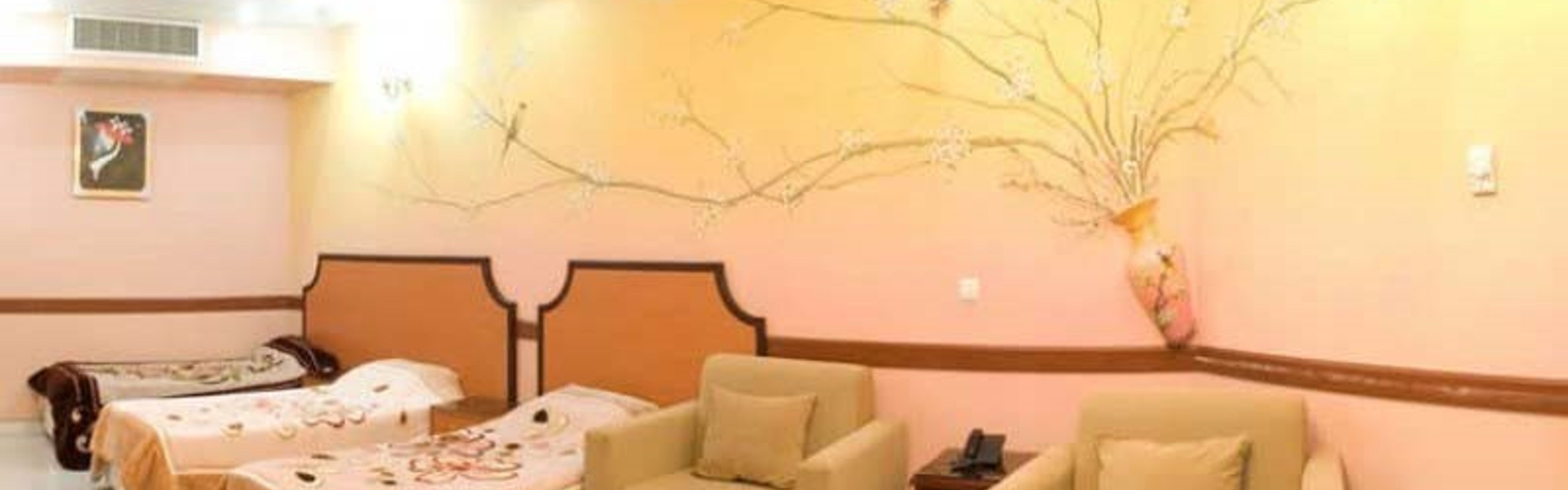 Sadeghiye Tous Apartment Hotel Mashhad