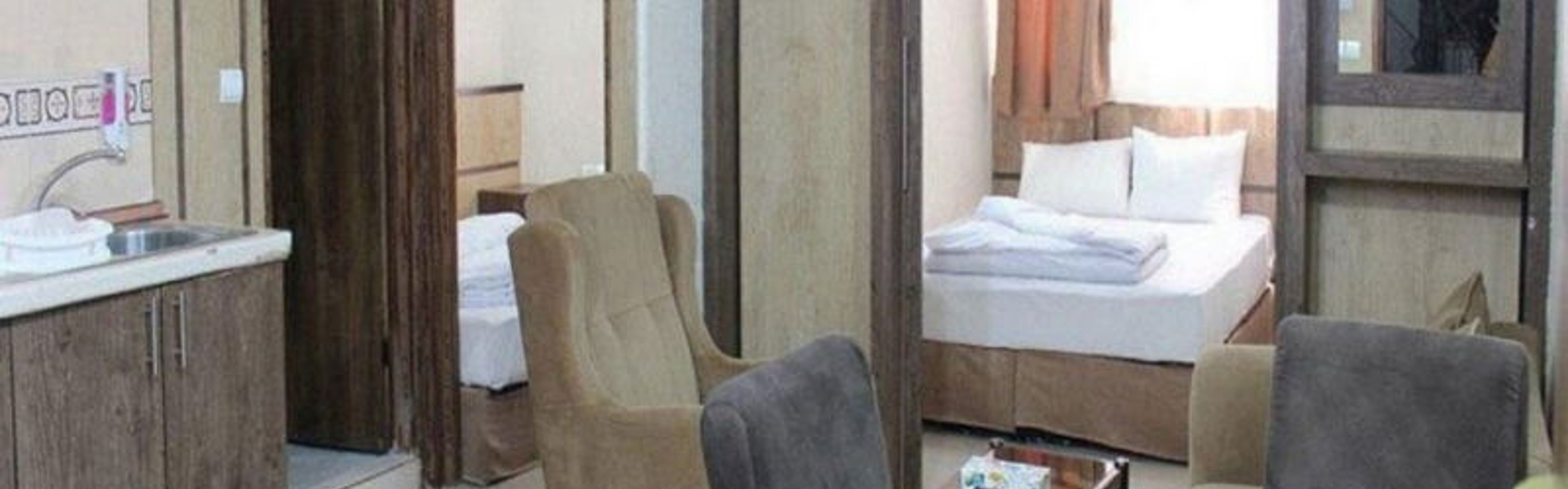 معين دباري للشقق الفندقية في مشهد