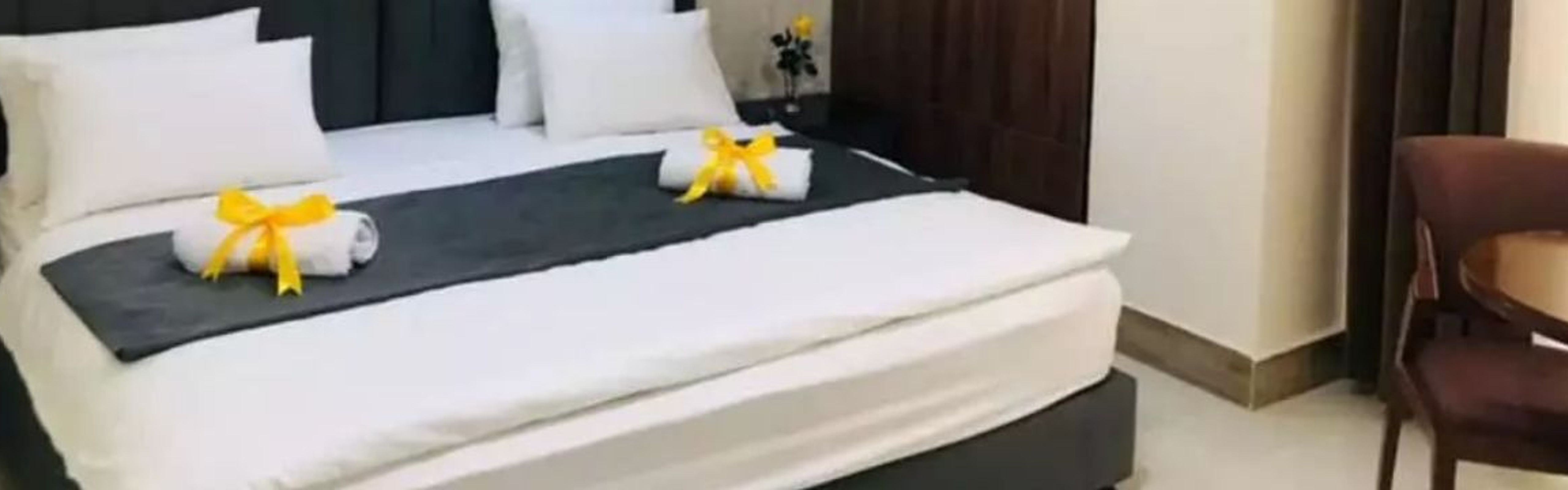 Bonood Hotel Asaluyeh
