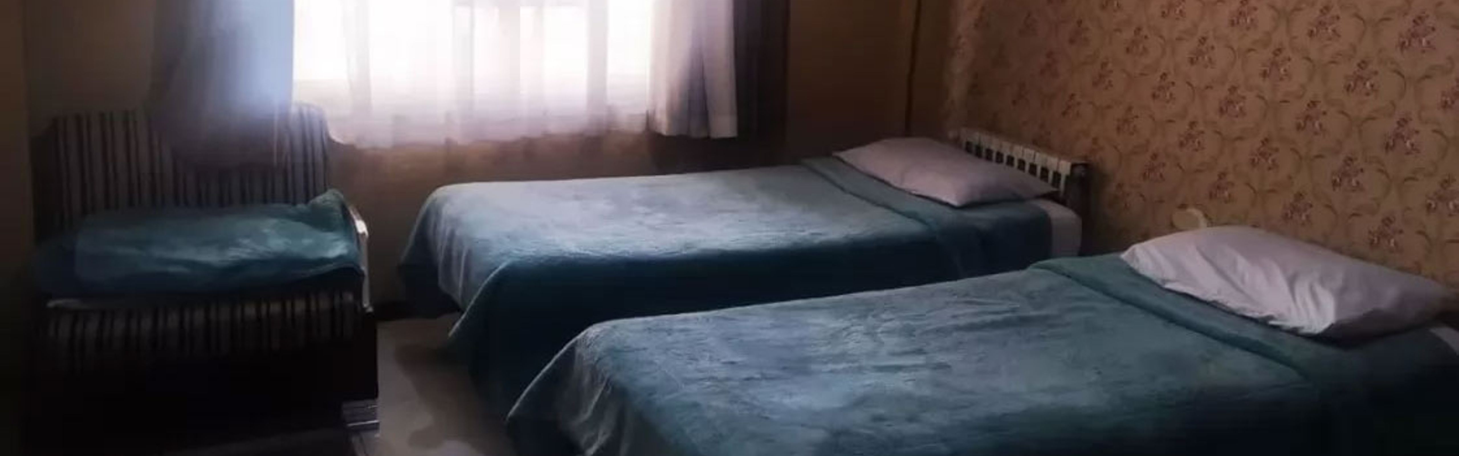 Khanevadeh Guesthouse Tehran