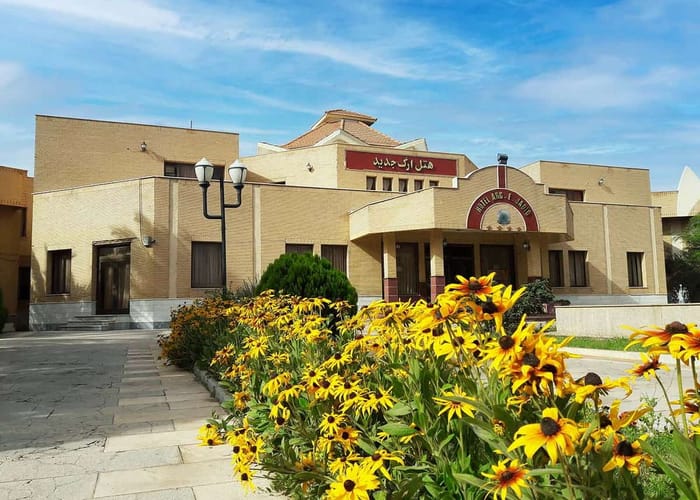 Arg-E-Jadid Hotel Bam