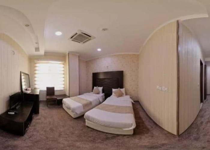 Rangin Kaman Hotel Khorramabad