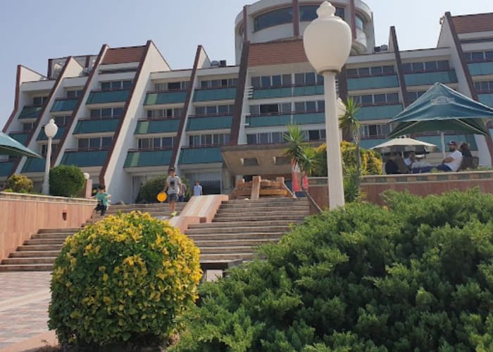 Narenjestan Hotel Mahmudabad