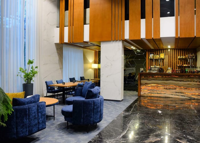 Avina Hotel Qeshm