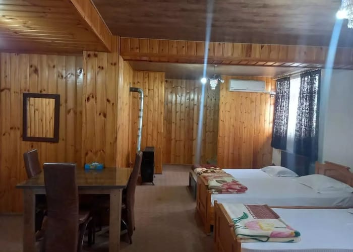 Ghasr Negin Hotel Talesh