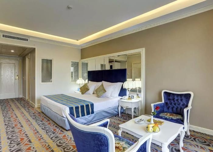 Azadi Hotel Yasuj
