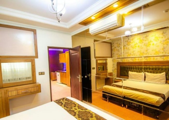 Zomorod Apartment Hotel Mashhad
