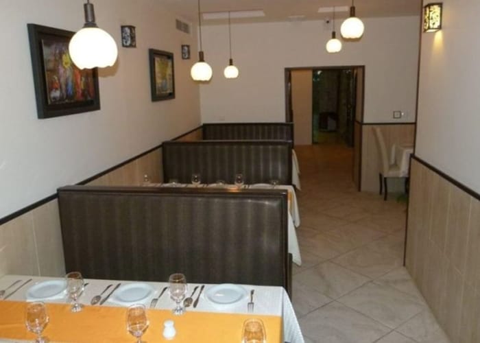 Apadana Hotel