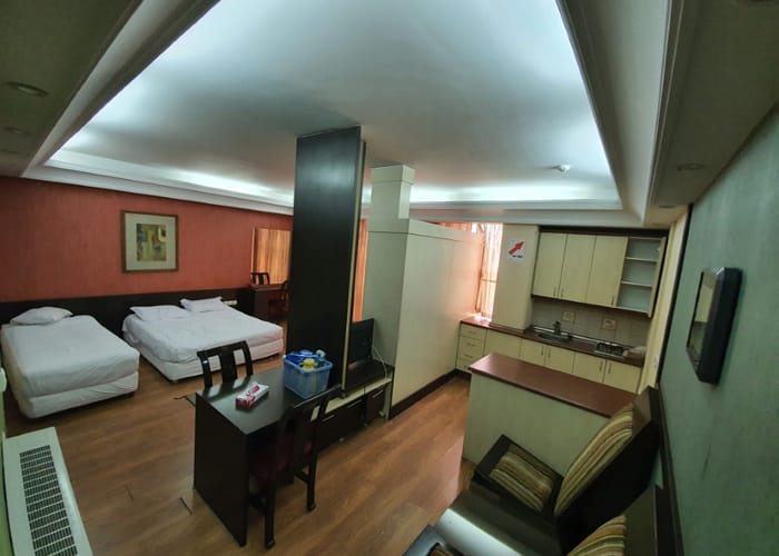Pariz Hotel Tehran