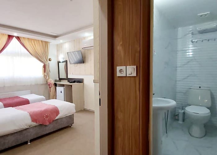 Isfahan-Ava-Hotel
