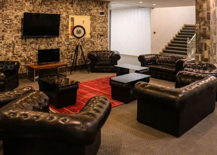 Dorka Apartment Hotel