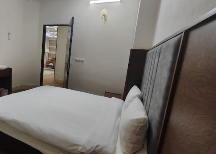 Garanaz Apartment Hotel Chabahar