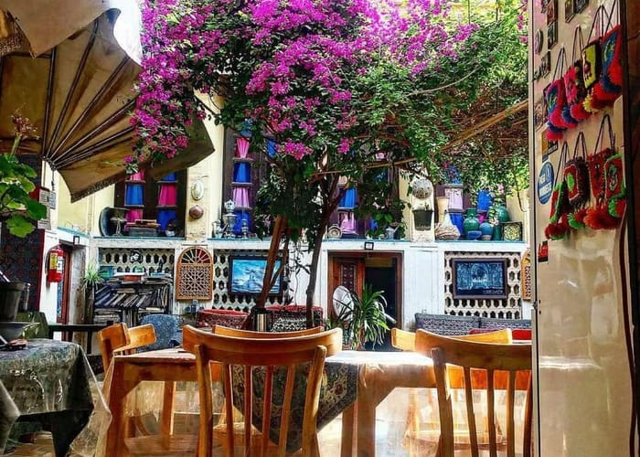 Golshan Traditional Residence Shiraz