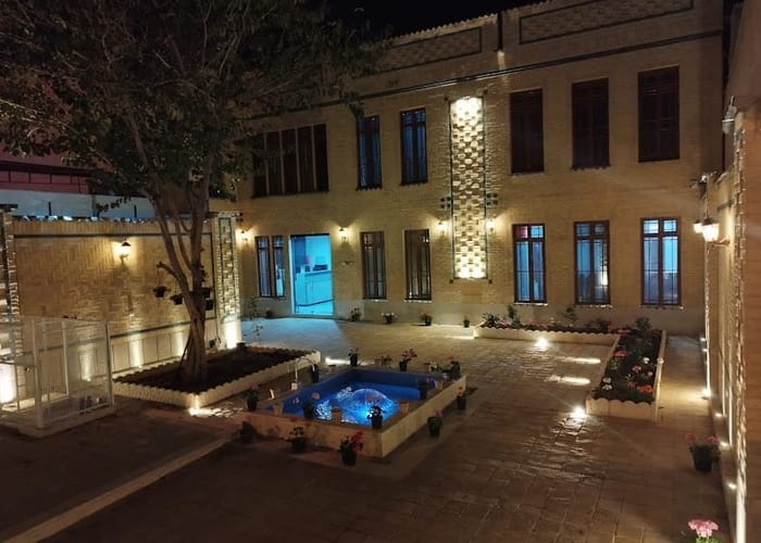 Simorgh Traditional Residence Shiraz