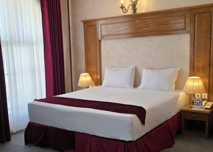 Baresh Hotel