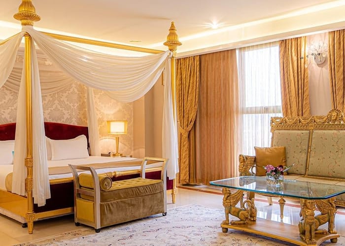 Espinas Palace Hotel Tehran